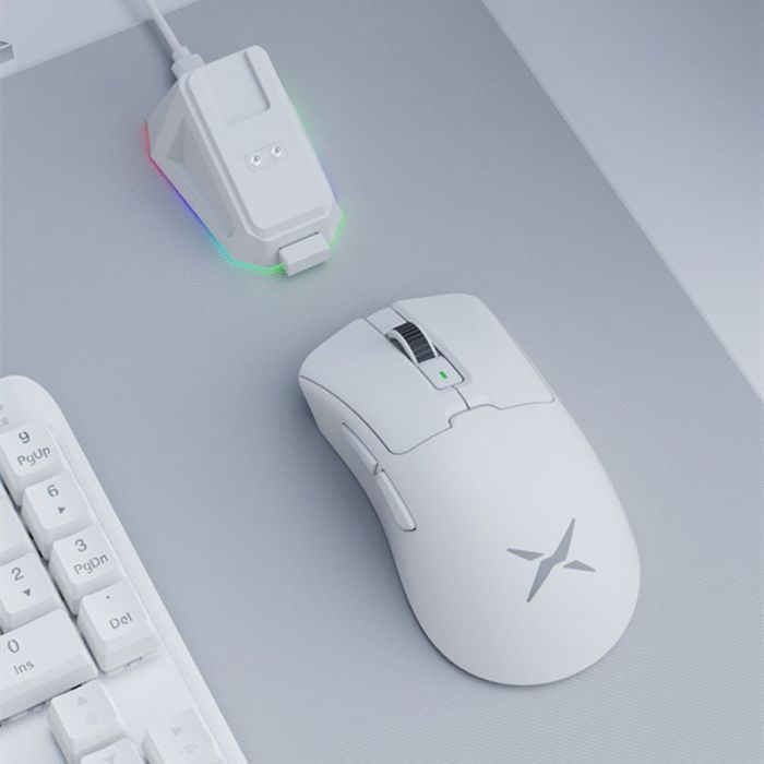 Mouse Gamer Delux M900 PRO 2.4ghz 8K com base de carregamento