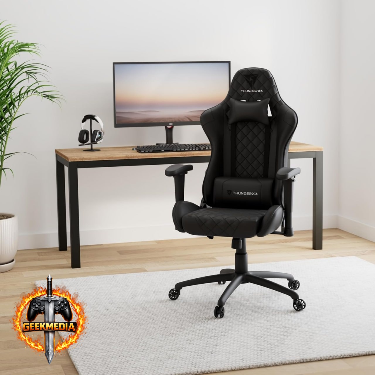 Cadeira Gamer Profissional TGC12 Preta ThunderX3