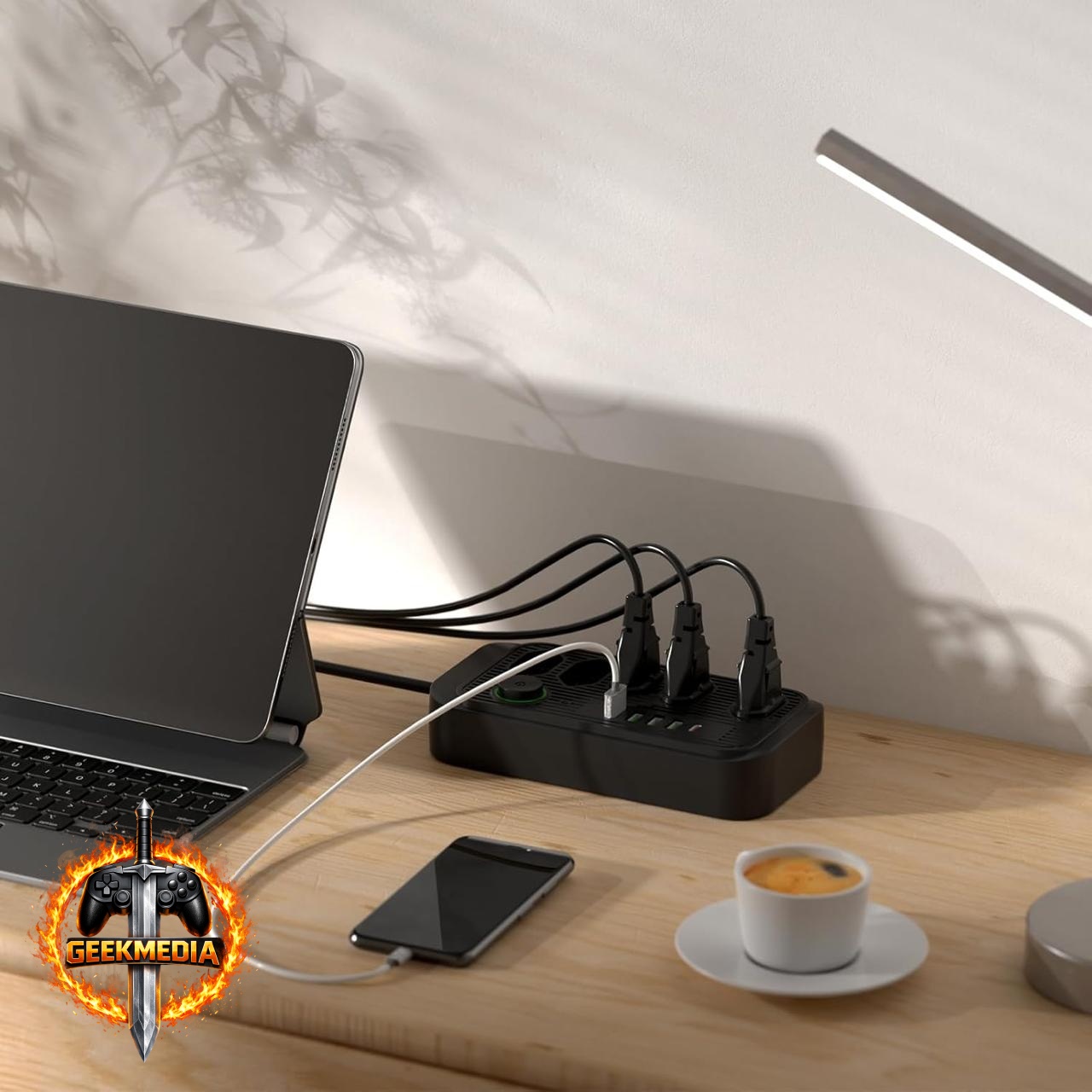 Extensão Elétrica Coibeu 5 Tomadas  4 USB