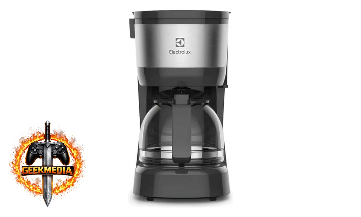 Cafeteira Elétrica Electrolux Inox 15 xícaras 600ml
